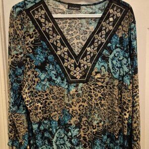 Women's top (made in Canada)